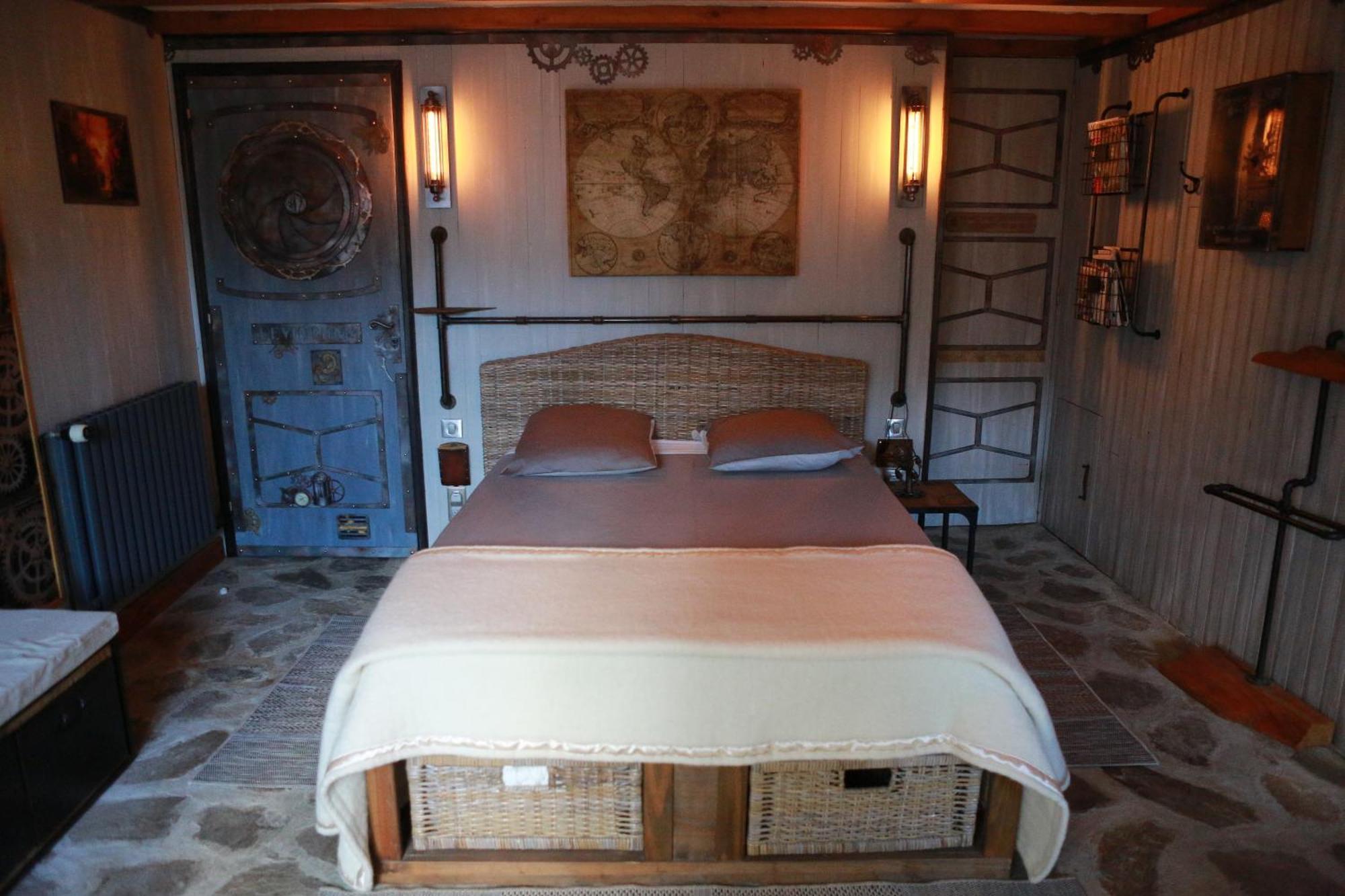 Chambre Steampunk Jules Vernes Bosbonparent Zewnętrze zdjęcie
